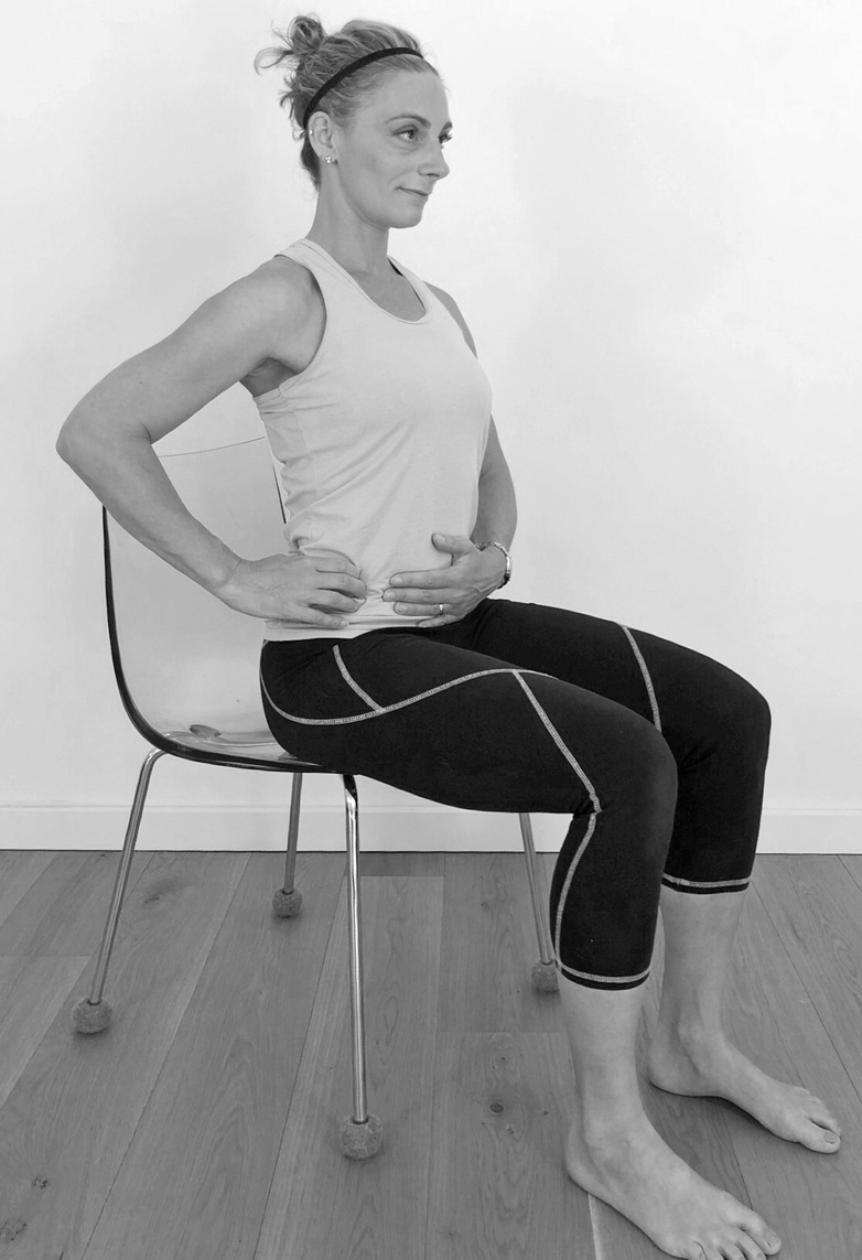 Aufrechter Sitz für Sitting + PowerBreathing